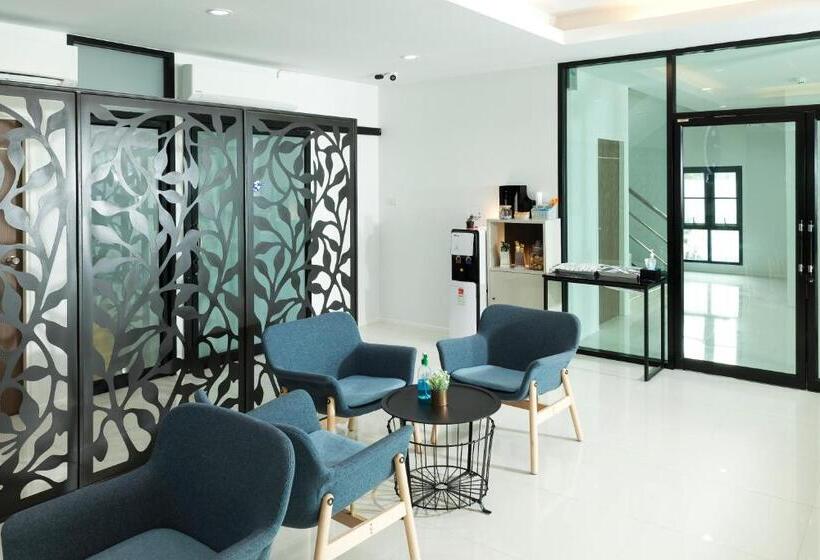 בית מלון כפרי B