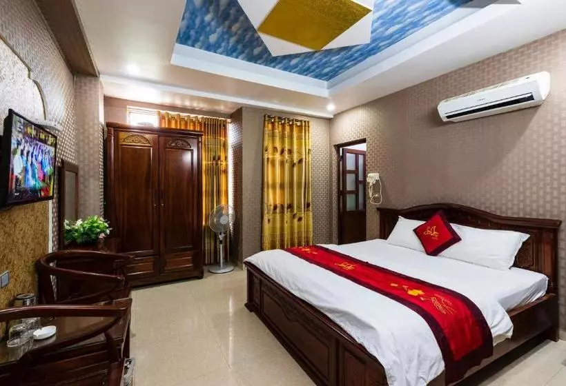 هتل KhÁch SẠn Sen VÀng