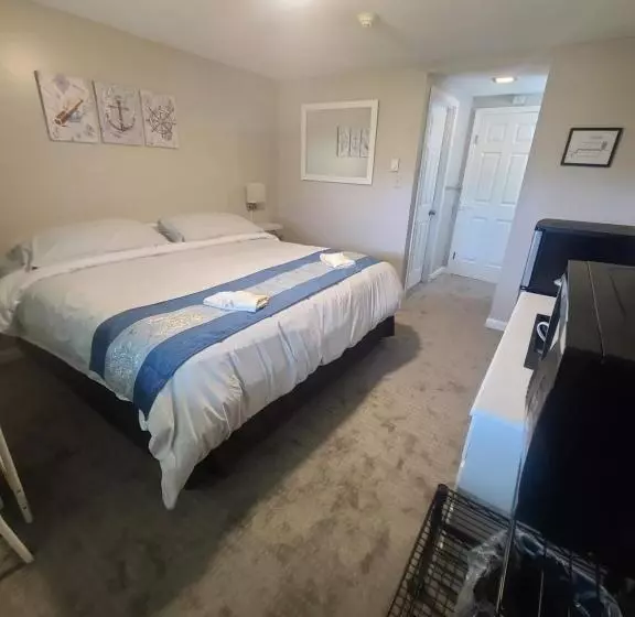 Hotelli Lake Shore Farm Inn