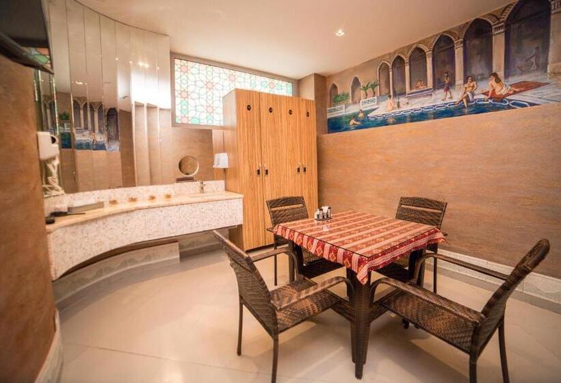 Parkway Inn Hotel & Spa