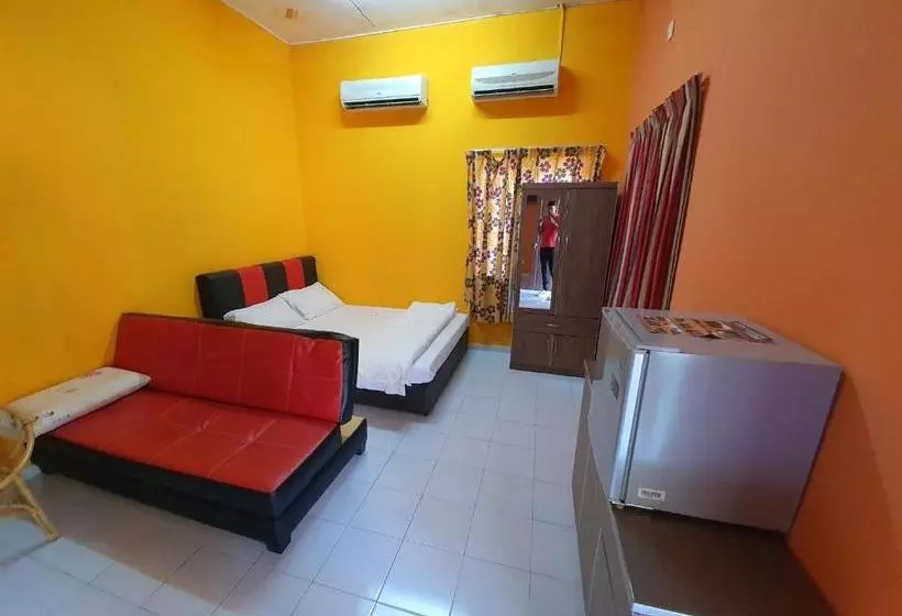 ホテル Spot On 89906 Kendong Village Resort