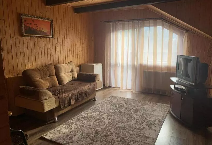 Majatalo бойківчанка