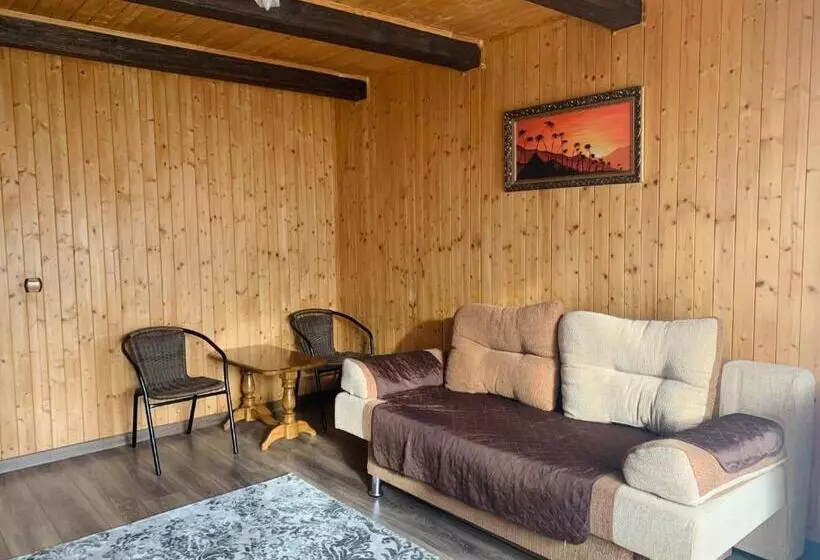 Majatalo бойківчанка