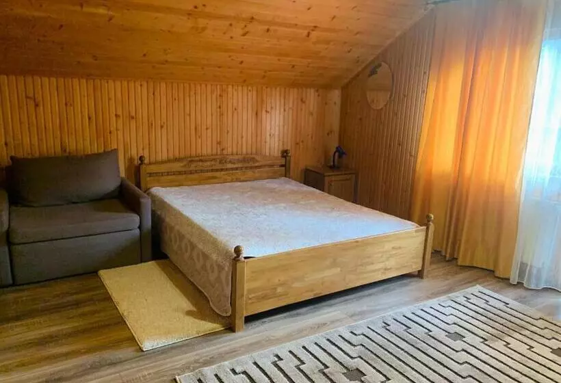 Majatalo бойківчанка
