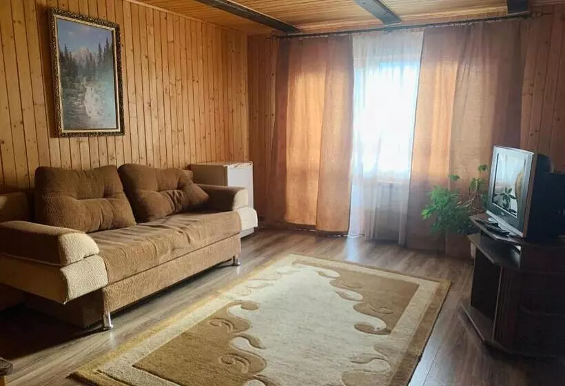 Majatalo бойківчанка