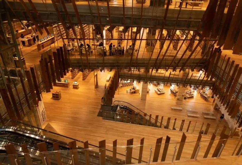 پانسیون 泊まれる図書館 寄処  Yosuga