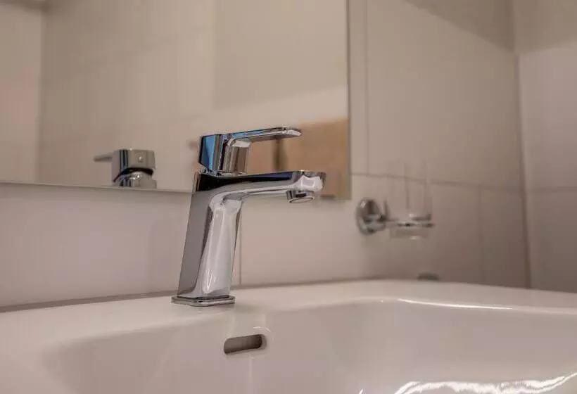 Pflegehotel Sutz Lattrigen