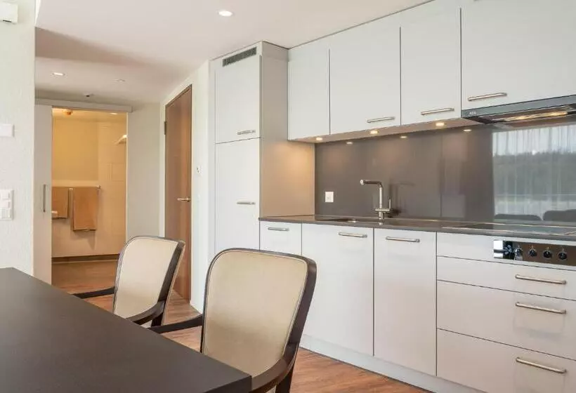 Pflegehotel Sutz Lattrigen