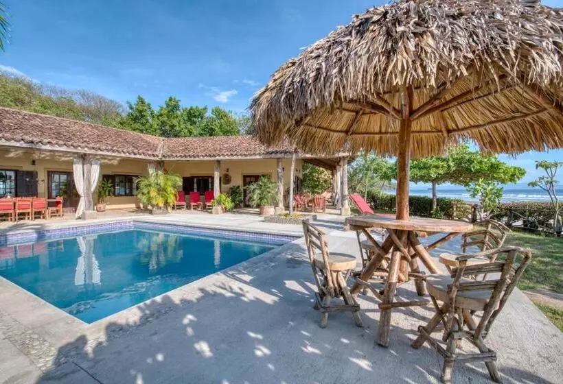 Aamiaismajoitus (B&B) La Veranera, Playa El Coco