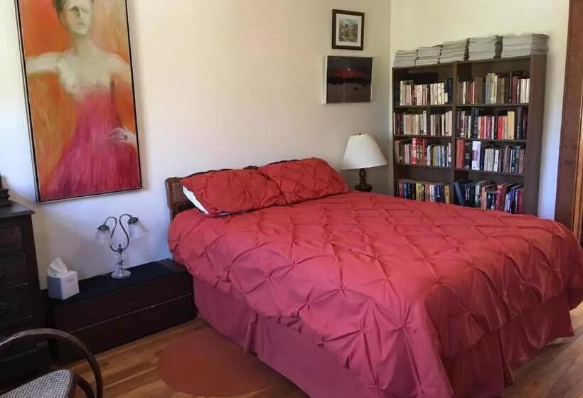 Aamiaismajoitus (B&B) River House Inn