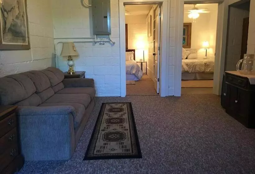 Aamiaismajoitus (B&B) River House Inn