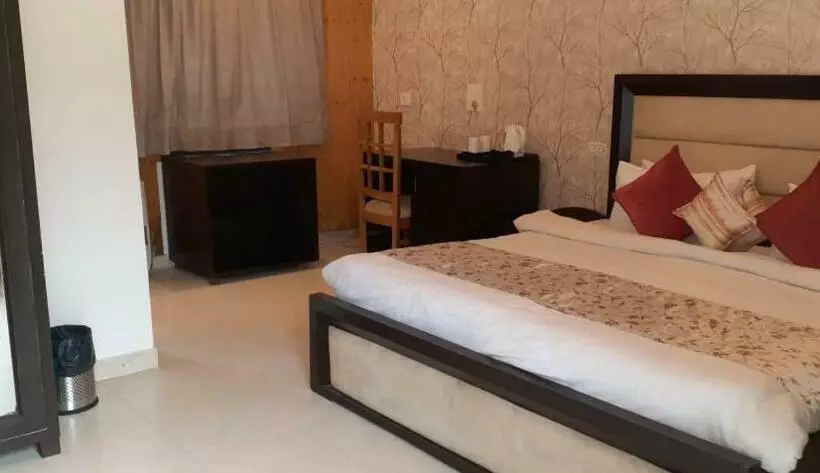 Four Banyans Spirit & Nature Resort