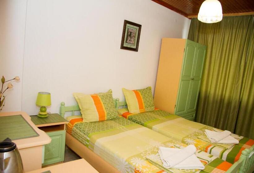 Hôtel хотел тихия кът