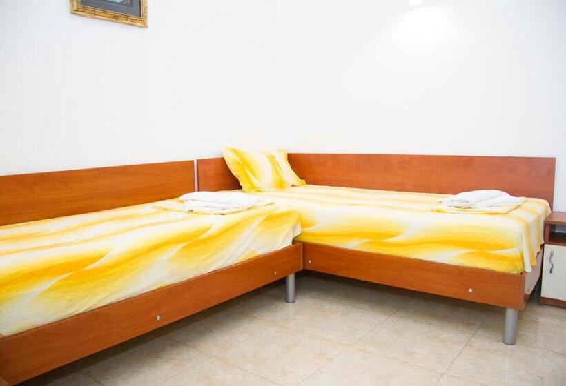 Hôtel хотел тихия кът