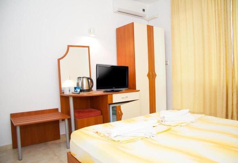 Hôtel хотел тихия кът