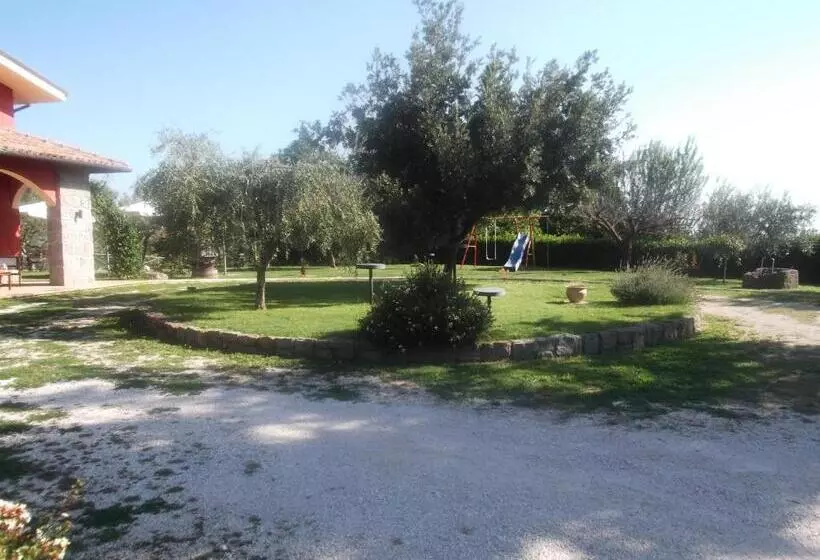 Hotelli Agriturismo Casal Grande