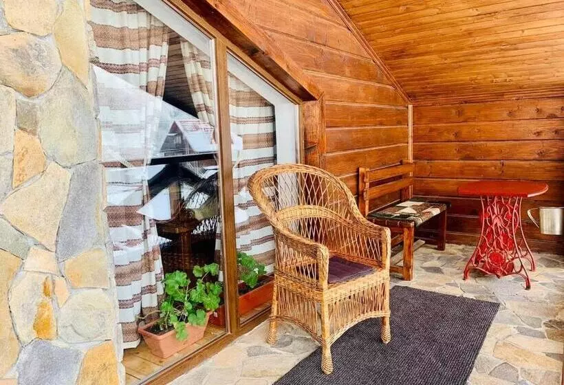 هتل Chalet Vedmezhe