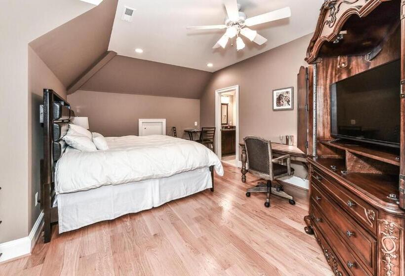 فندق The Manor At Courtland Farm