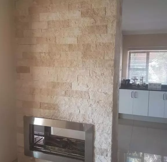 پانسیون 6 On Capella Guesthouse