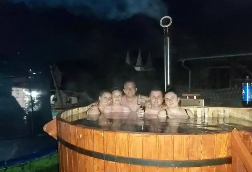 Majatalo Casa Ionela Petreus