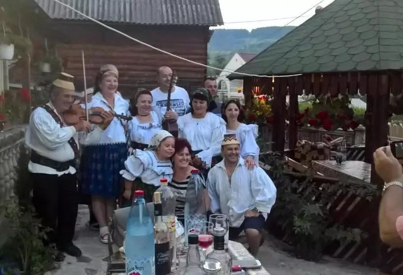 Majatalo Casa Ionela Petreus