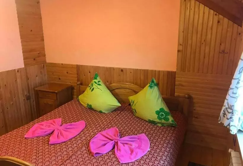 Majatalo Shelest Vody