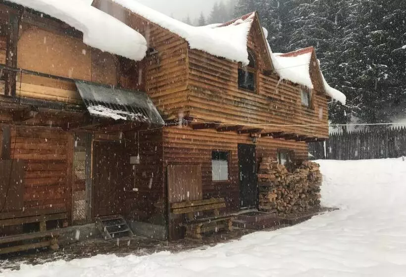 Majatalo Shelest Vody