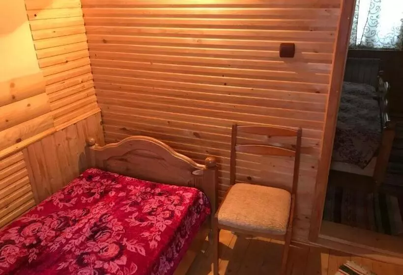 Majatalo Shelest Vody