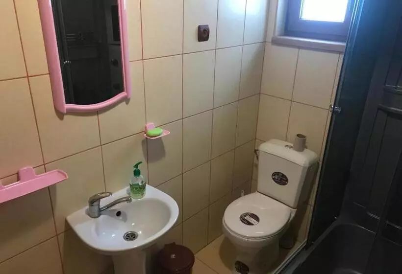 Majatalo Shelest Vody