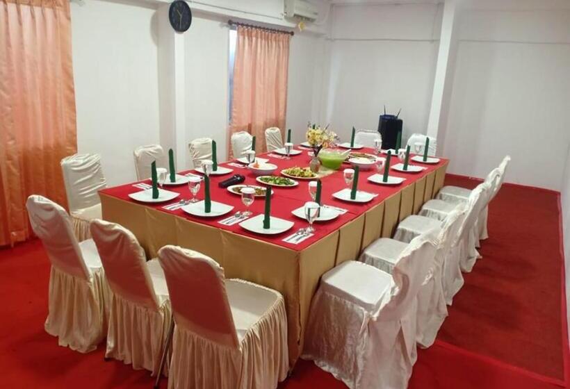 Suzuya Hotel Bagan Batu