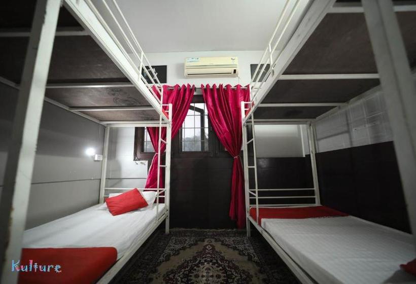 هاستل Theresidencyinn