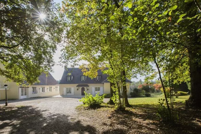 Aamiaismajoitus (B&B) Domaine Du Bois Des Anges