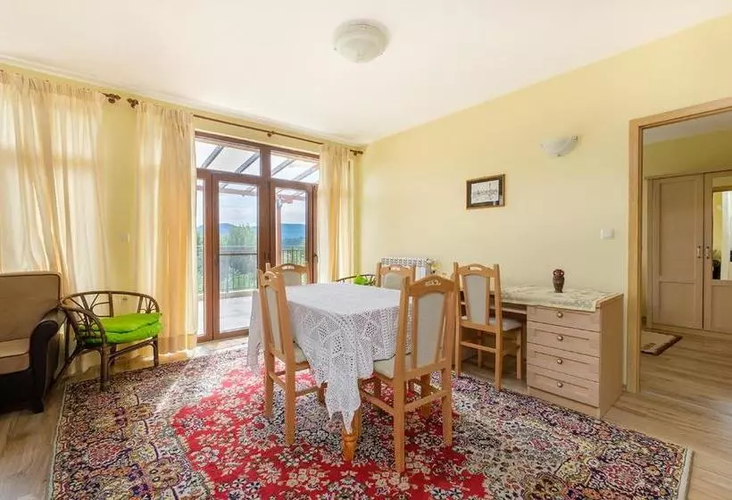 Majatalo Guesthouse Gostilitsa