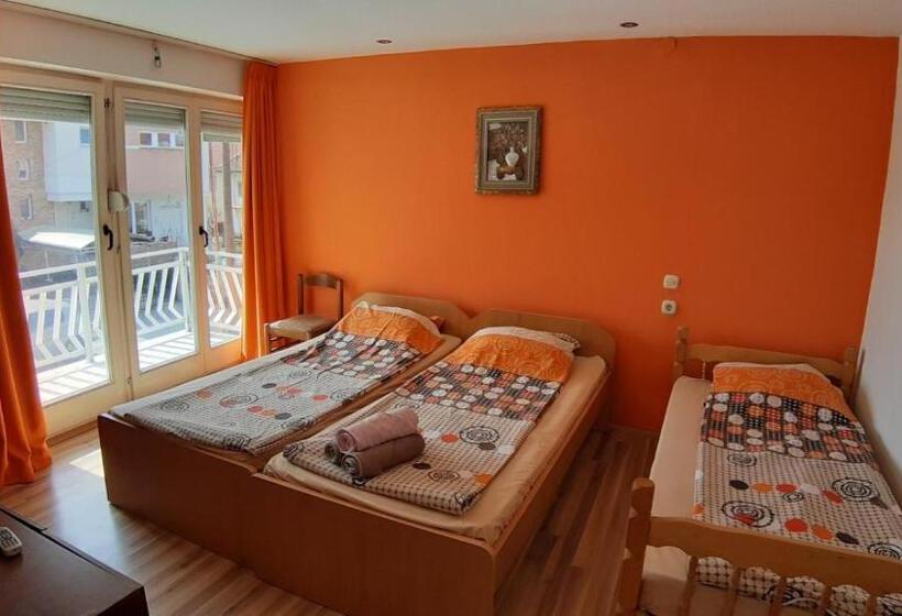 پانسیون Tija Apartments