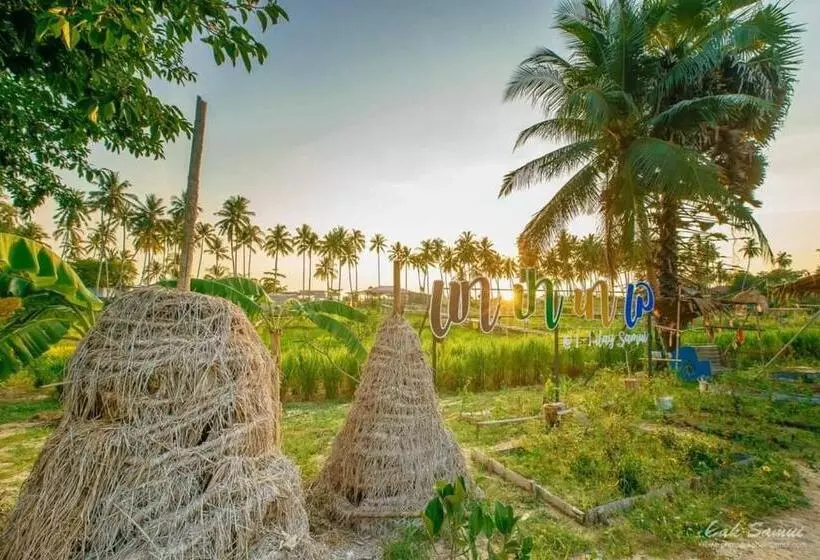 Lomakeskus I   Talay Taling Ngam Samui   เขา ป่า นา เล ตลิ่งงาม สมุย