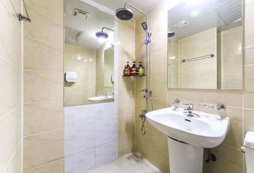 Motel Busan Gupo Cats