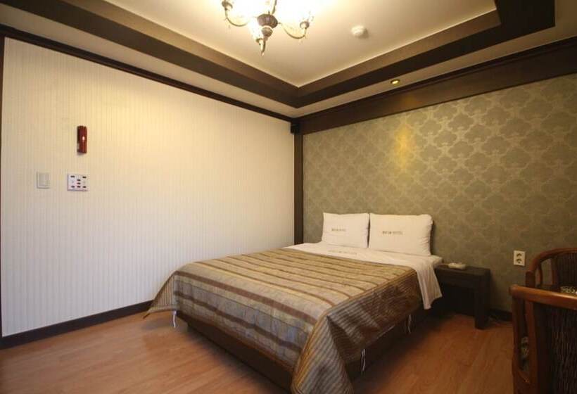 Motel Gunsan Mulbitgoeul
