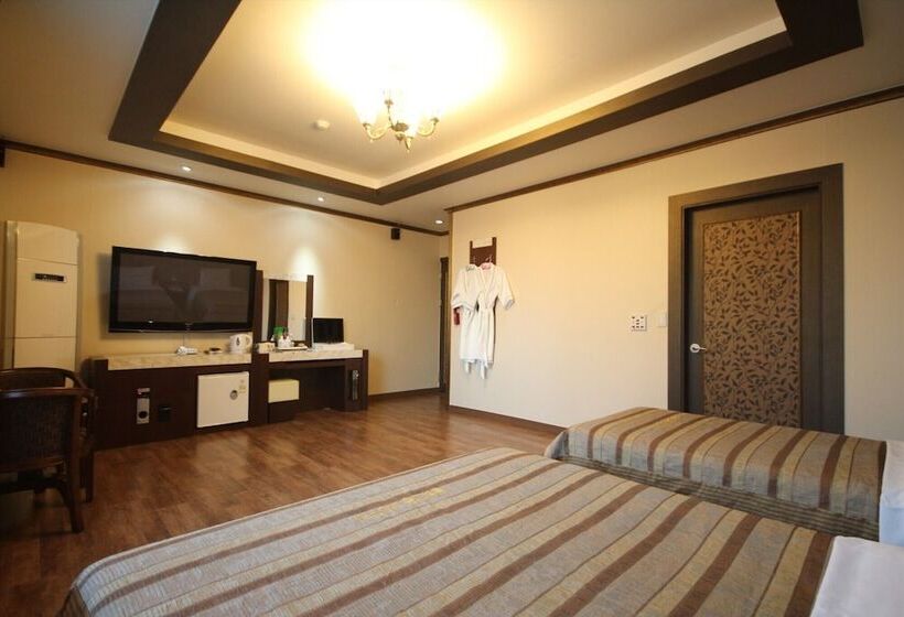 Motel Gunsan Mulbitgoeul