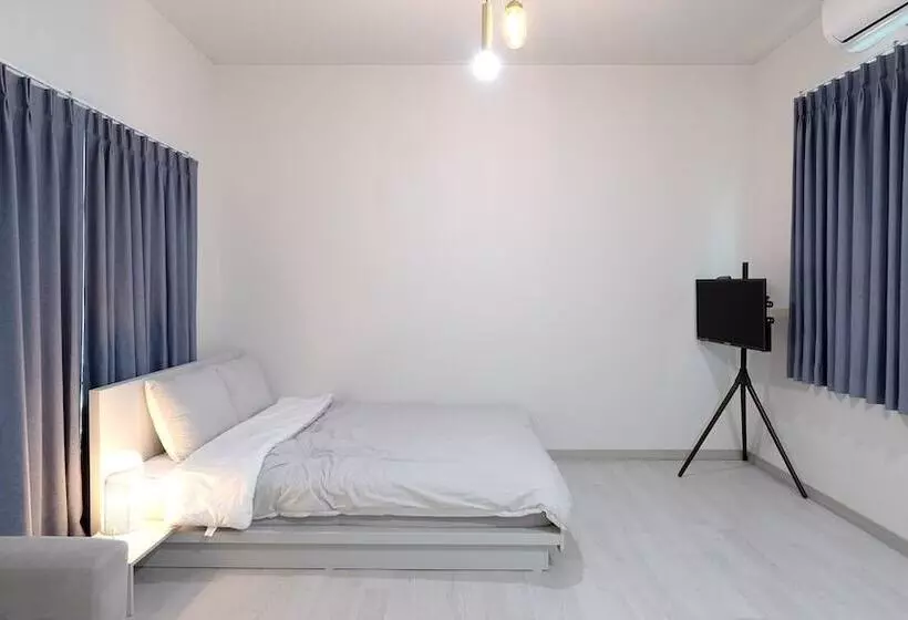 Majatalo Namhae Seven House