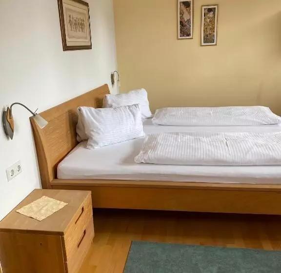 Retkeilymaja Gasthof Pension Kleinhenner