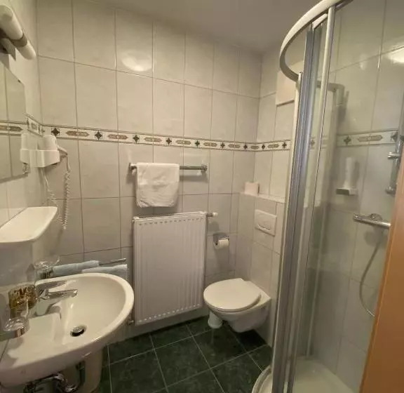 Retkeilymaja Gasthof Pension Kleinhenner