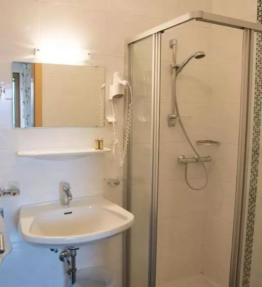 Retkeilymaja Gasthof Pension Kleinhenner