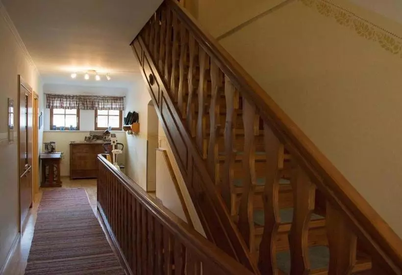 Retkeilymaja Gasthof Pension Kleinhenner