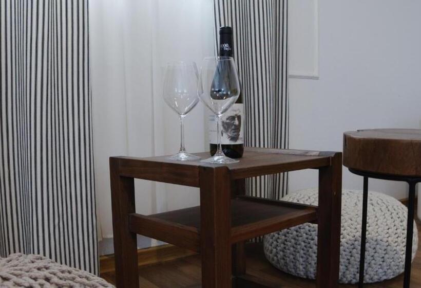 Hotel Casa Colinelor