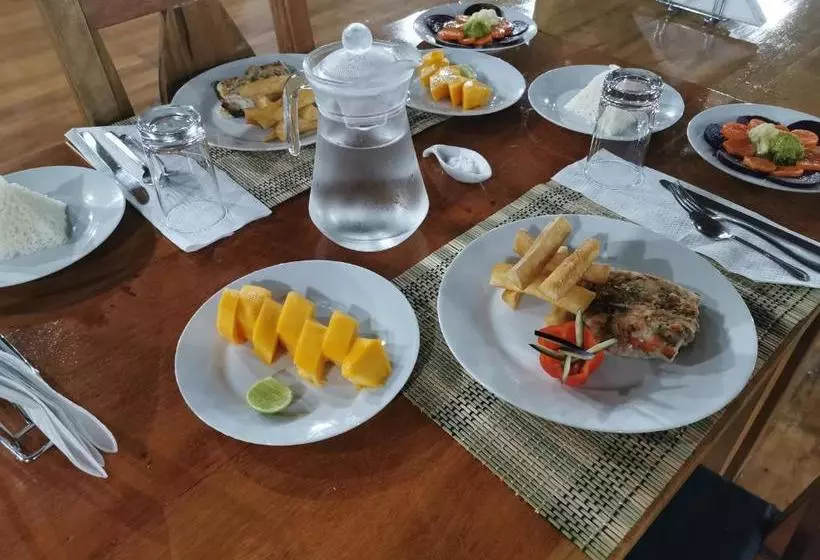 Hotelli Grand Amazon Lodge And Tours   All Inclusive