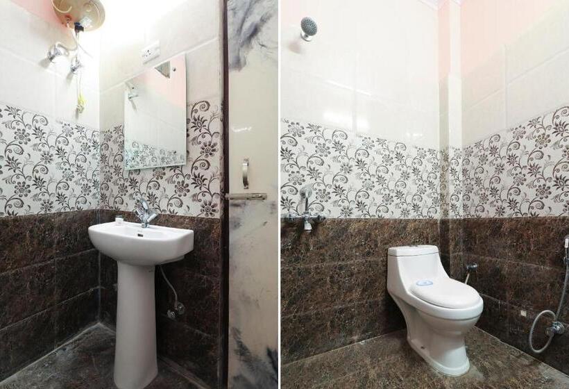 هتل Oyo 44205  Aryan Galaxy