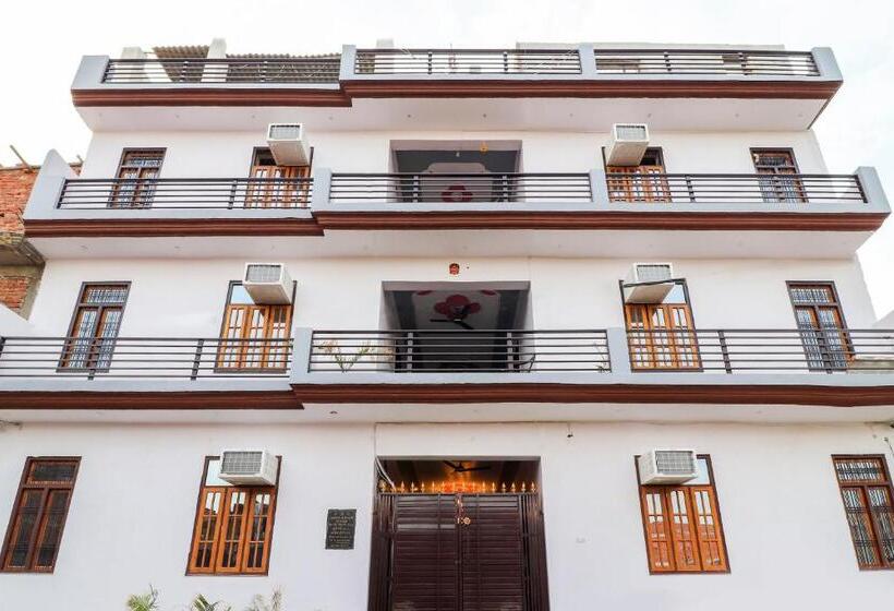 هتل Oyo 44205  Aryan Galaxy