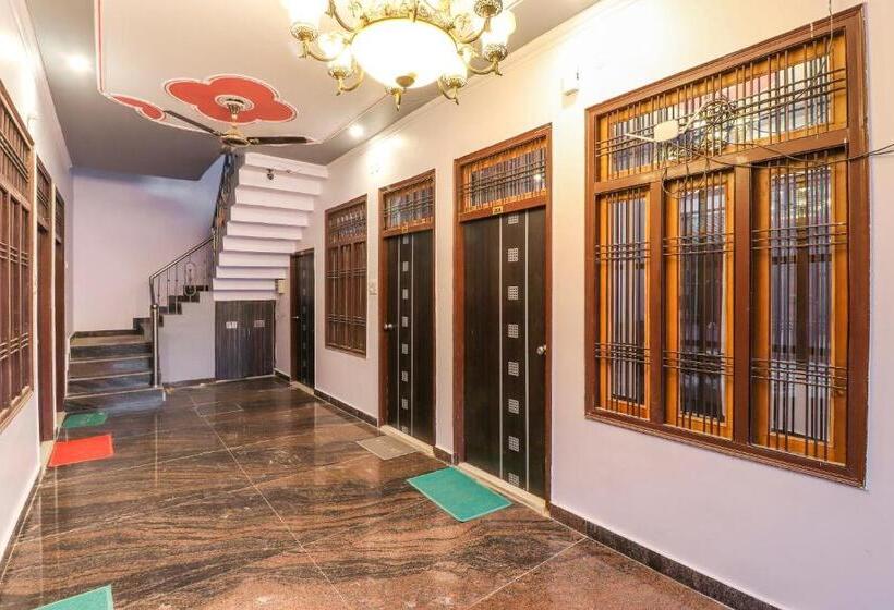 هتل Oyo 44205  Aryan Galaxy