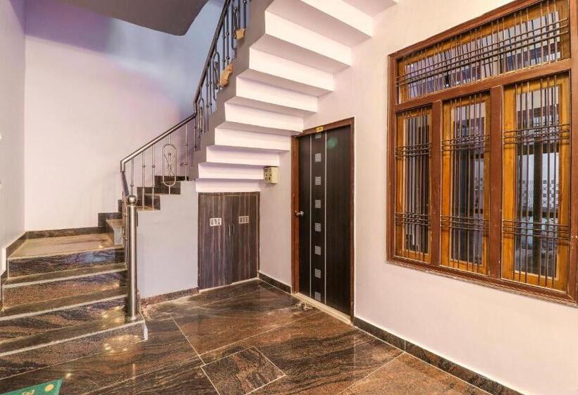 هتل Oyo 44205  Aryan Galaxy