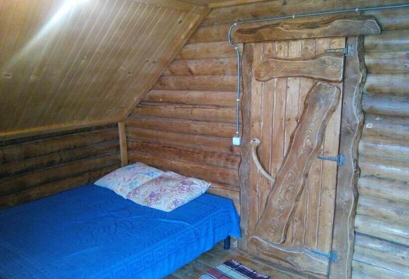 膳宿费 під горбком